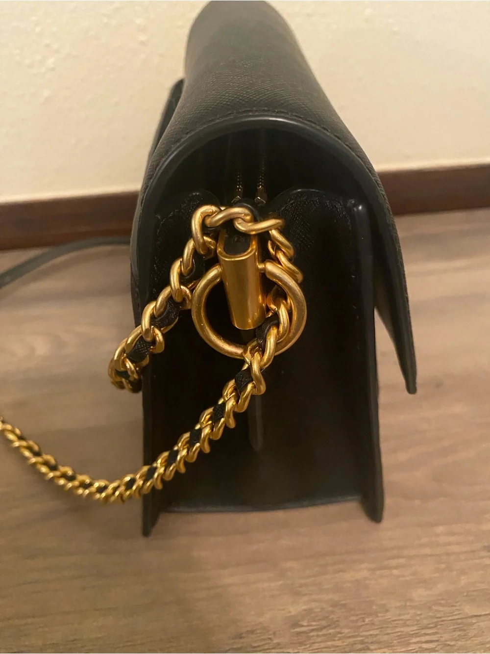 Tory Burch Black Leather Crossbody with Gold Chain - Picture 9 of 12